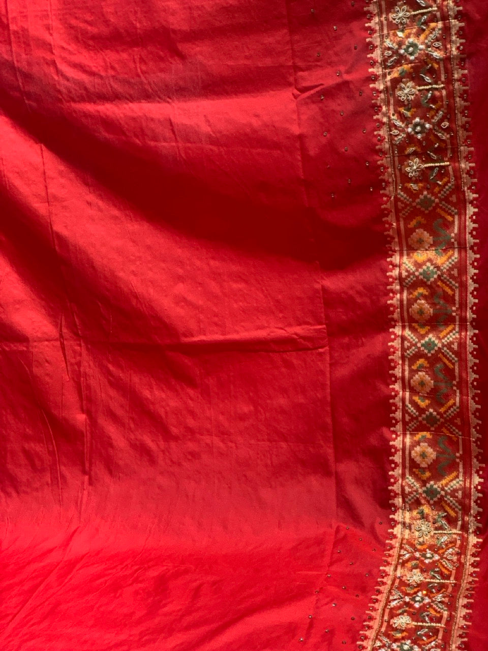 Red Small Figure Patola x Hand Embroidery