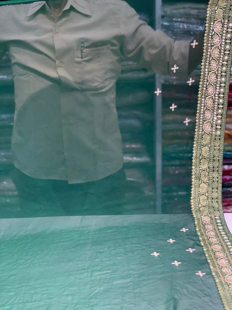 Georgette Bandhej x Hand Embroidery