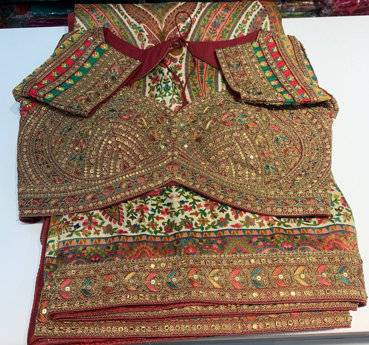Off-White Pashmina With Ready Blouse x Hand Embroidery