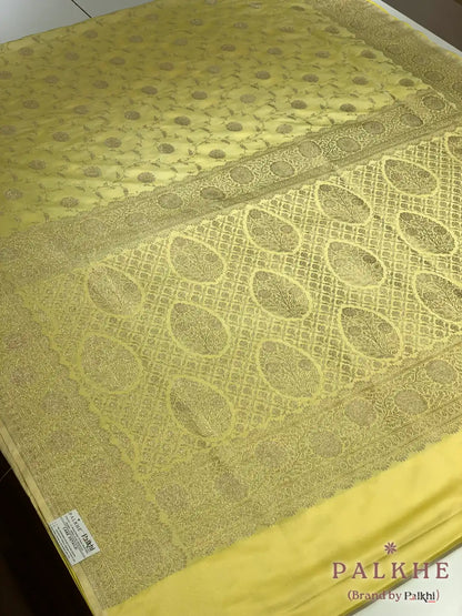 Light Yellow Banarasi Floral Jaal in Pure Silk (CQ53)