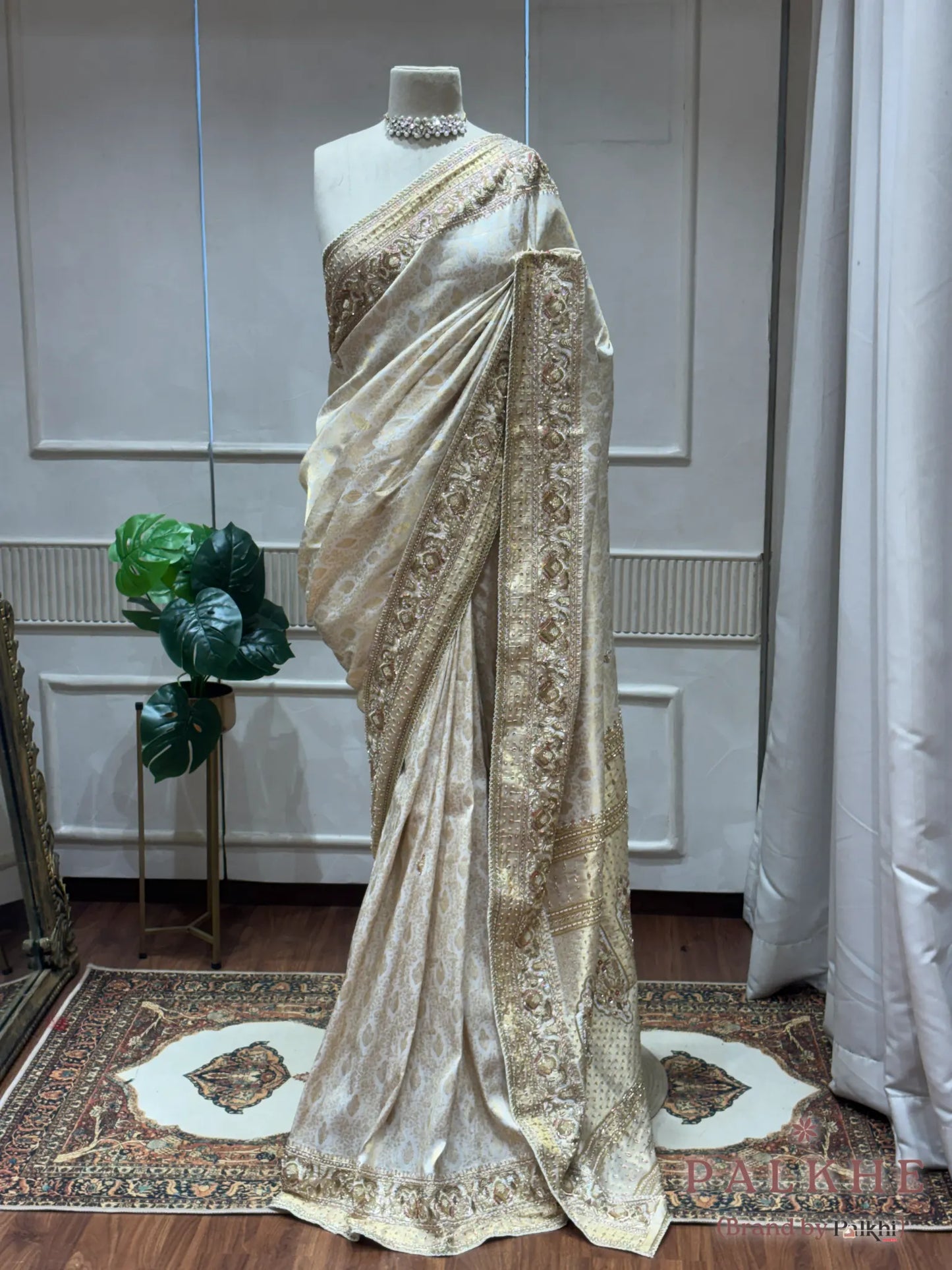 Ivory Pure Silk Kanjivaram x Hand Embroidery