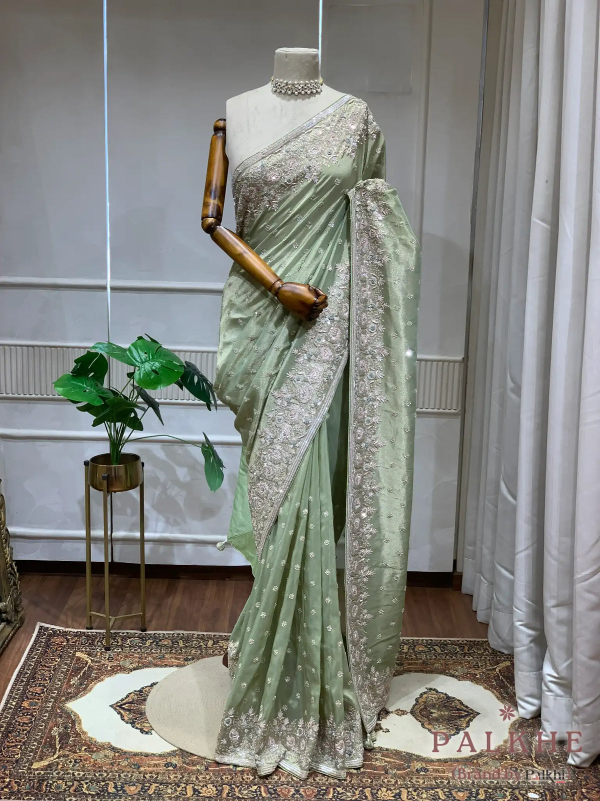 Pista Green Buttis Tissue Silk x Hand Embroidery