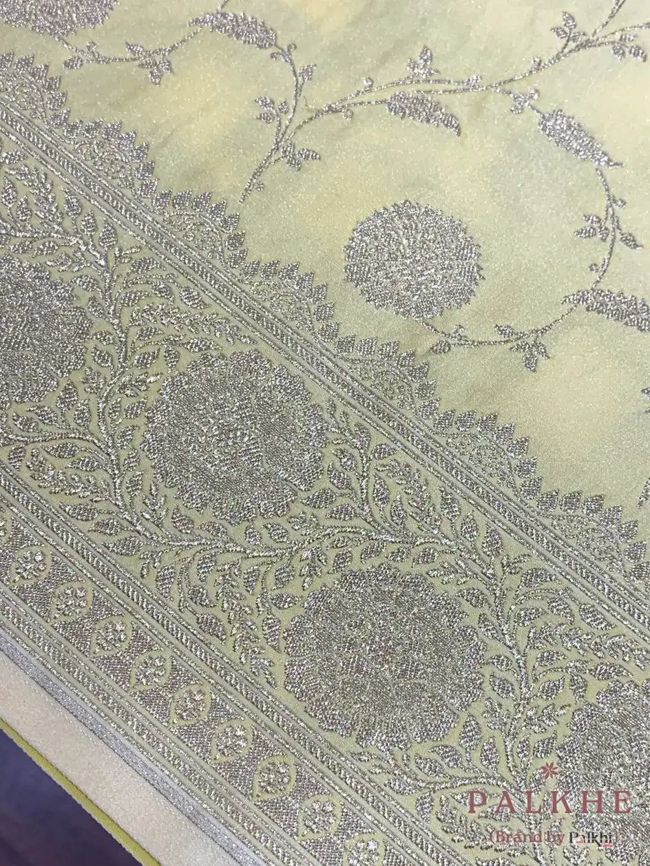 Light Yellow Banarasi Floral Jaal in Pure Silk (CQ53)