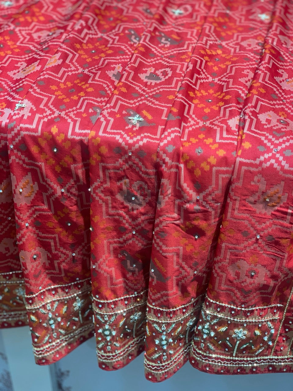 Red Small Figure Patola x Hand Embroidery