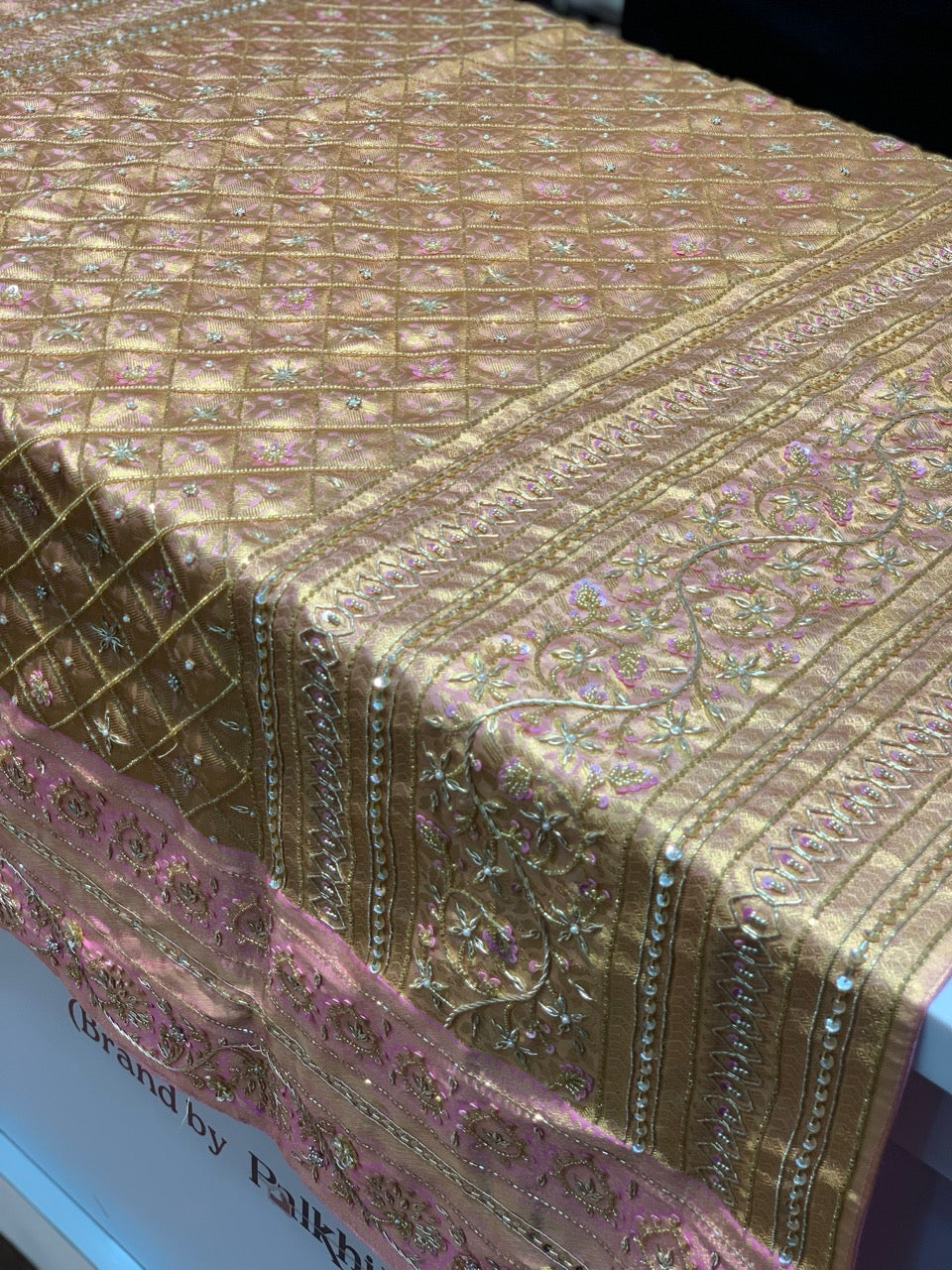 Pink Floral Motif Pure Silk Kanjivaram x Hand Embroidery