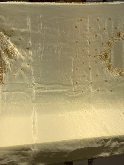 Tissue x Hand Embroidery