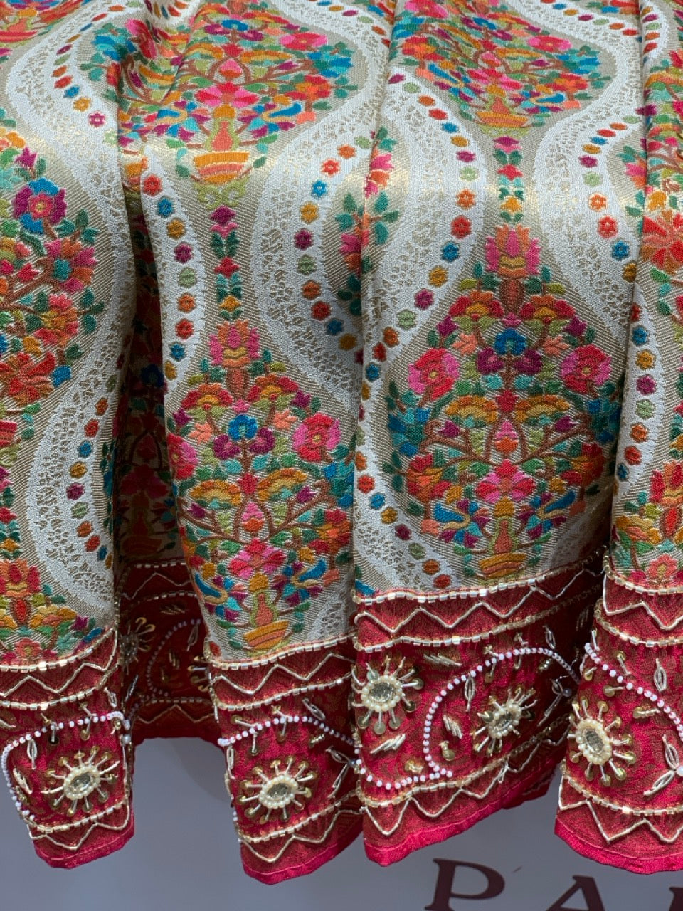 Rangkat Silk x Hand Embroidery