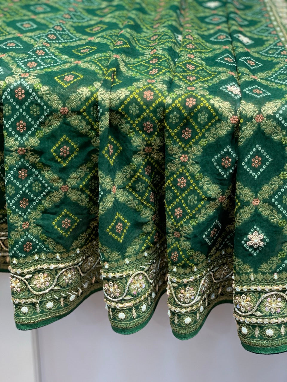 Georgette Bandhej x Hand Embroidery