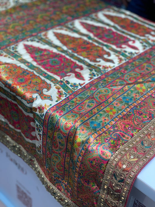 Off-White Pashmina With Ready Blouse x Hand Embroidery