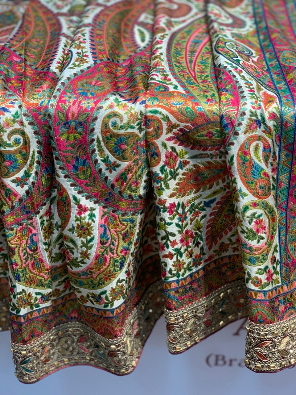 Off-White Pashmina With Ready Blouse x Hand Embroidery