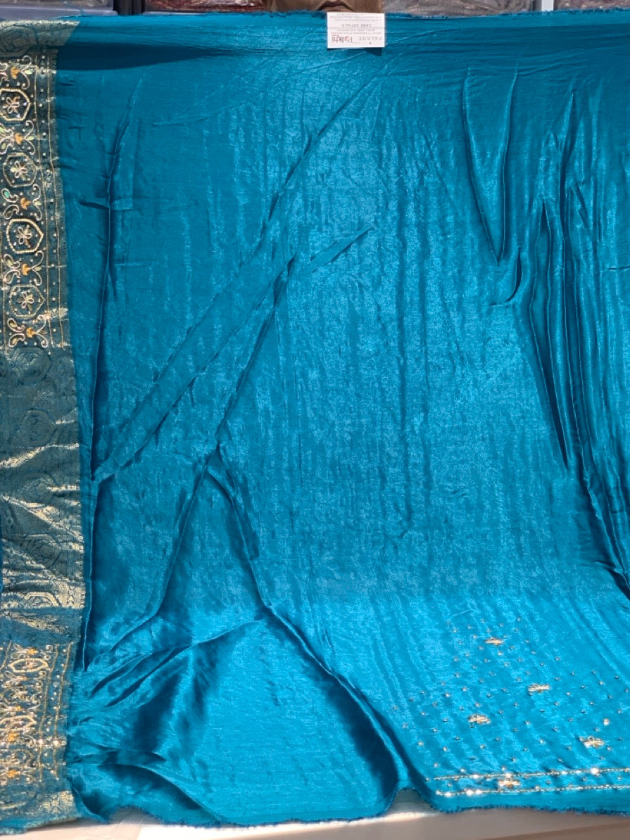 Rama Green Rangkat x Hand Embroidery