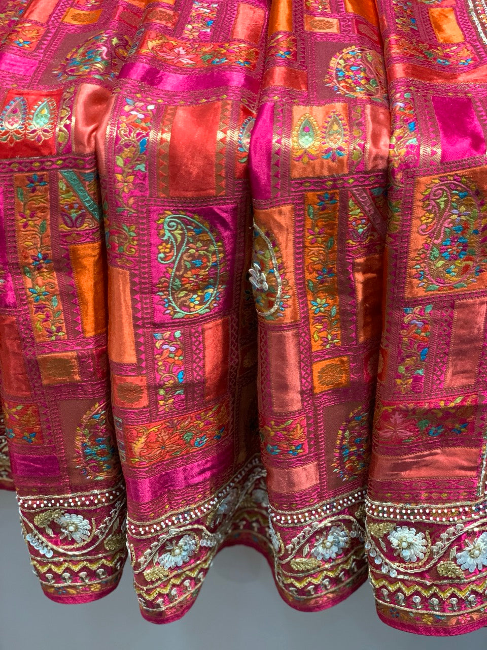Pink Rangkat x Hand Embroidery