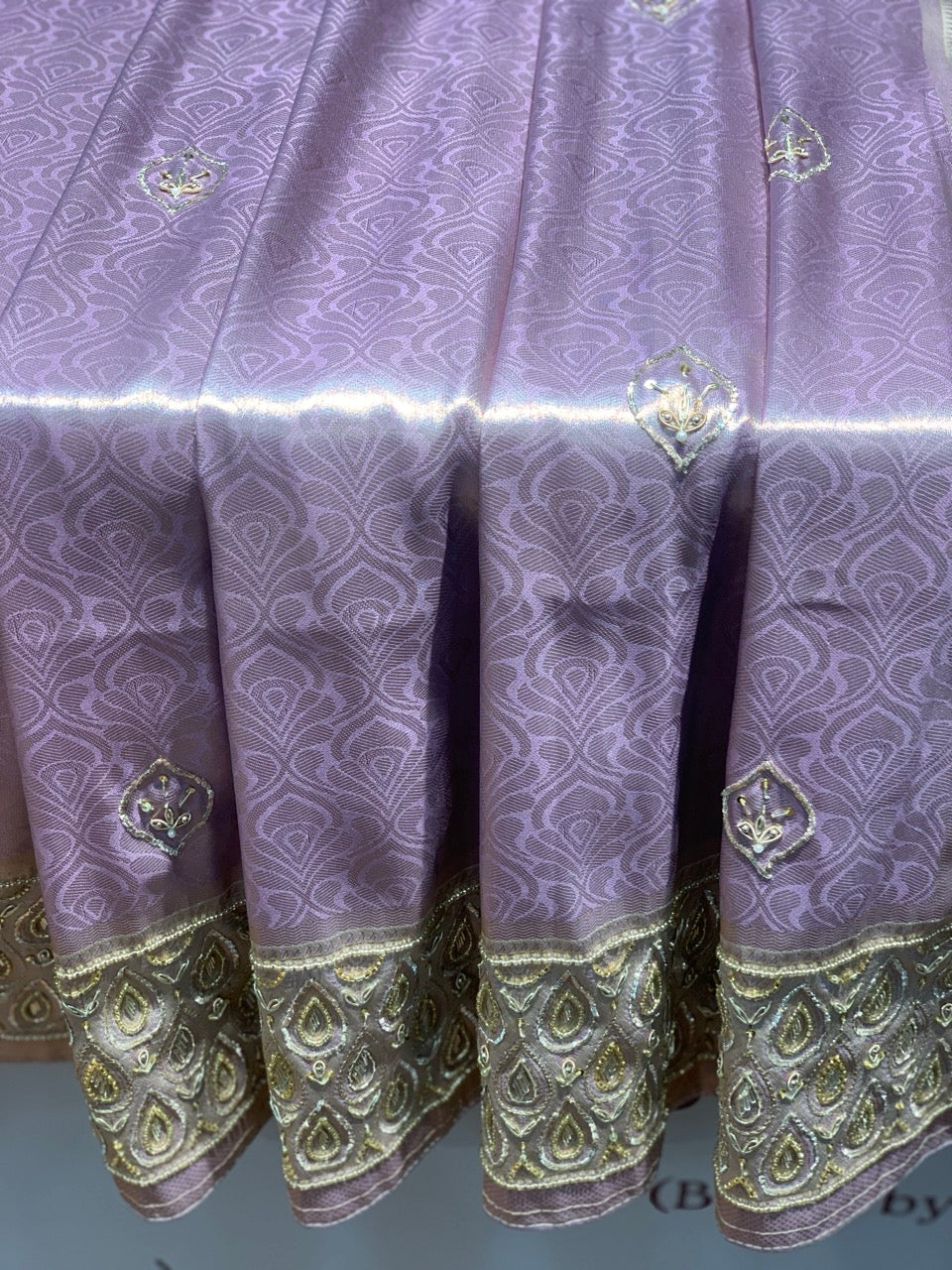 Lavender Semi Kanjivaram x Hand Embroidery