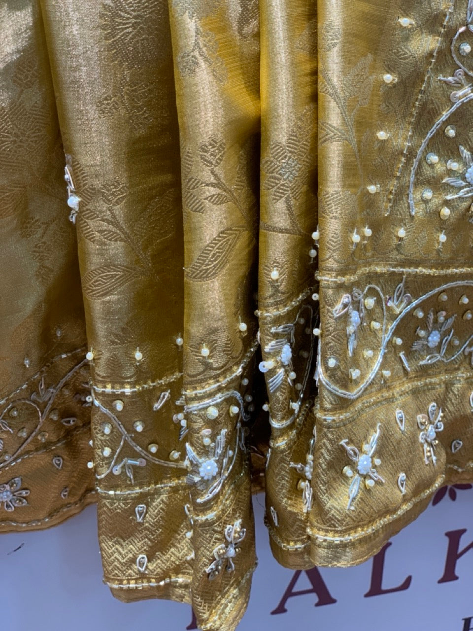 Banarasi Jaal Tissue Silk x Embroidery