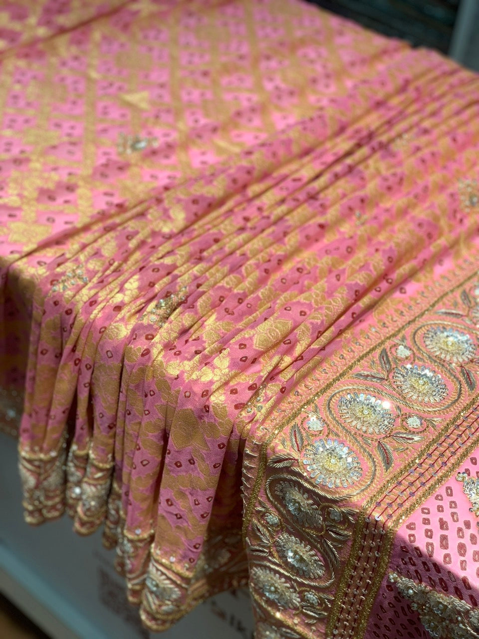 PURE GEORGETTE HAND BANDHEJ IN LIGHT PINK X EMBROIDERY