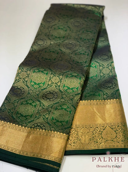 Dark Green Floral Jaal in Pure Kanjivaram Silk