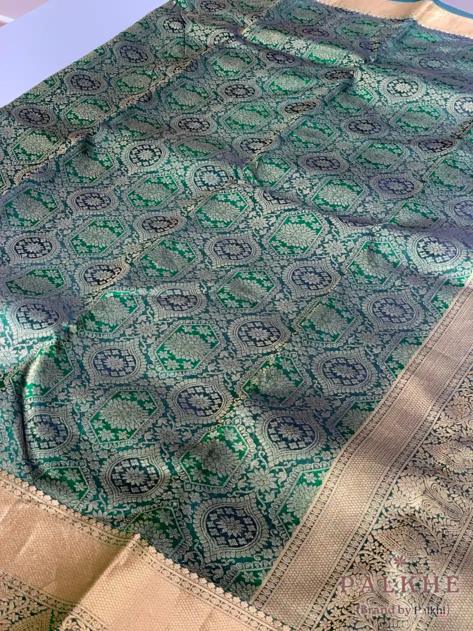 Dark Green Floral Jaal in Pure Kanjivaram Silk