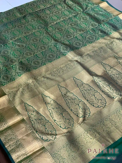 Dark Green Floral Jaal in Pure Kanjivaram Silk