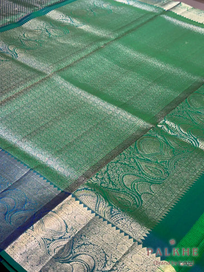 Green Kanjivaram Buttis in Pure Silk