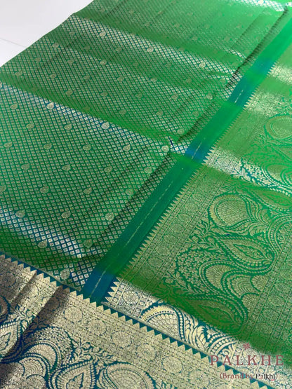 Green Kanjivaram Buttis in Pure Silk