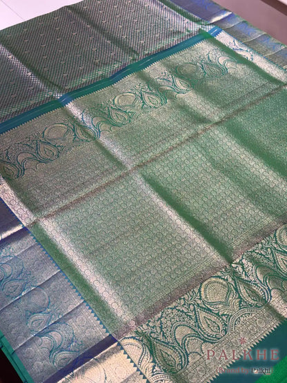Green Kanjivaram Buttis in Pure Silk