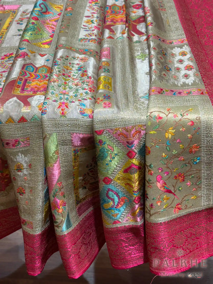 Off White Banarasi Rangkat in Silk