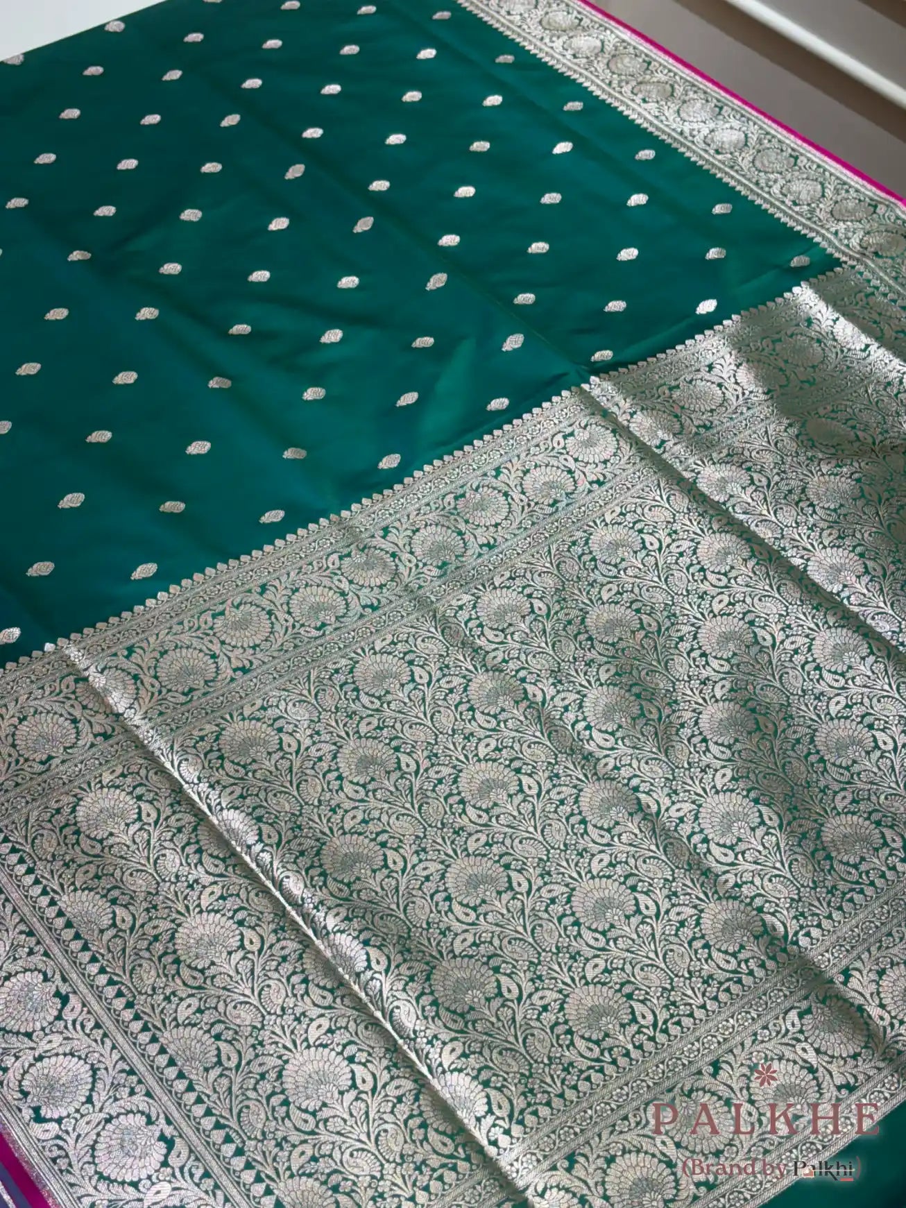 Rama Green Banarasi Buttis in Pure Silk