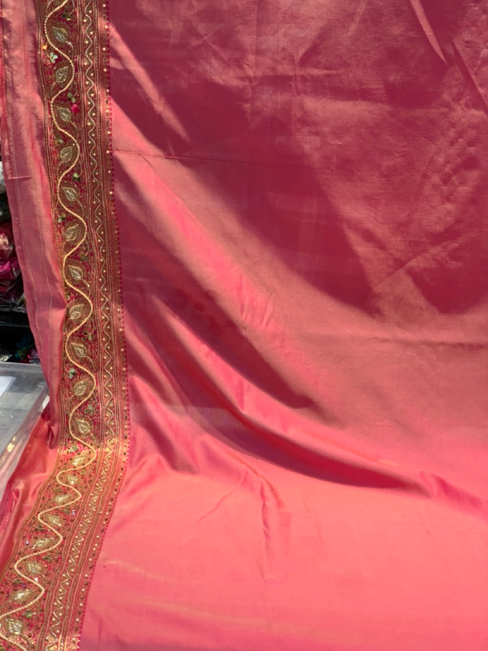 CREAM WITH RANI BORDER BANARASI X ZARDOZI