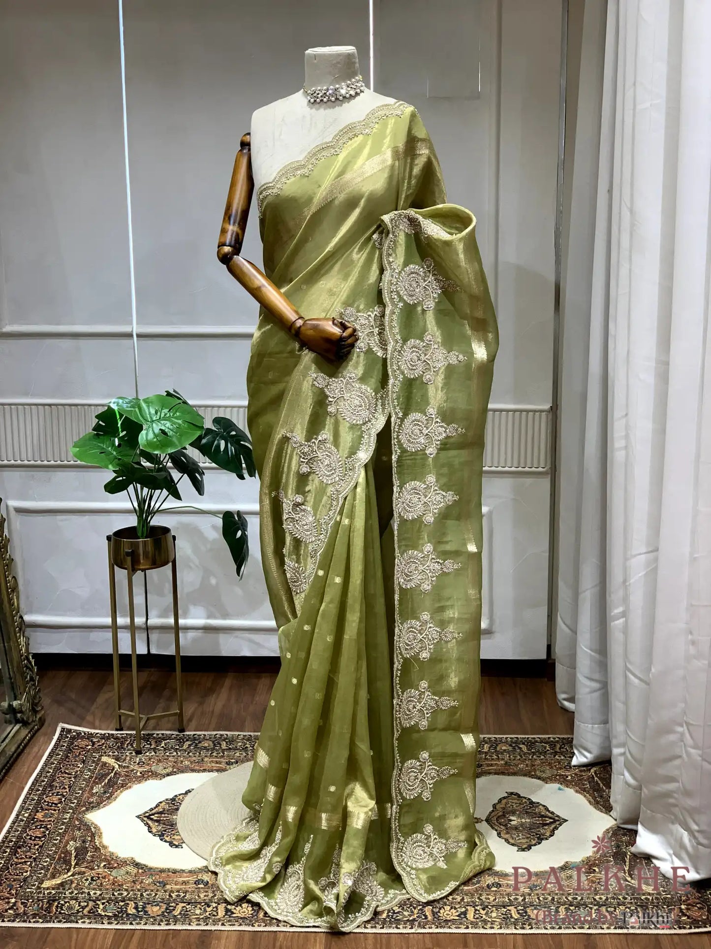 Olive Green Small Buttis Tissue x Hand Embroidery