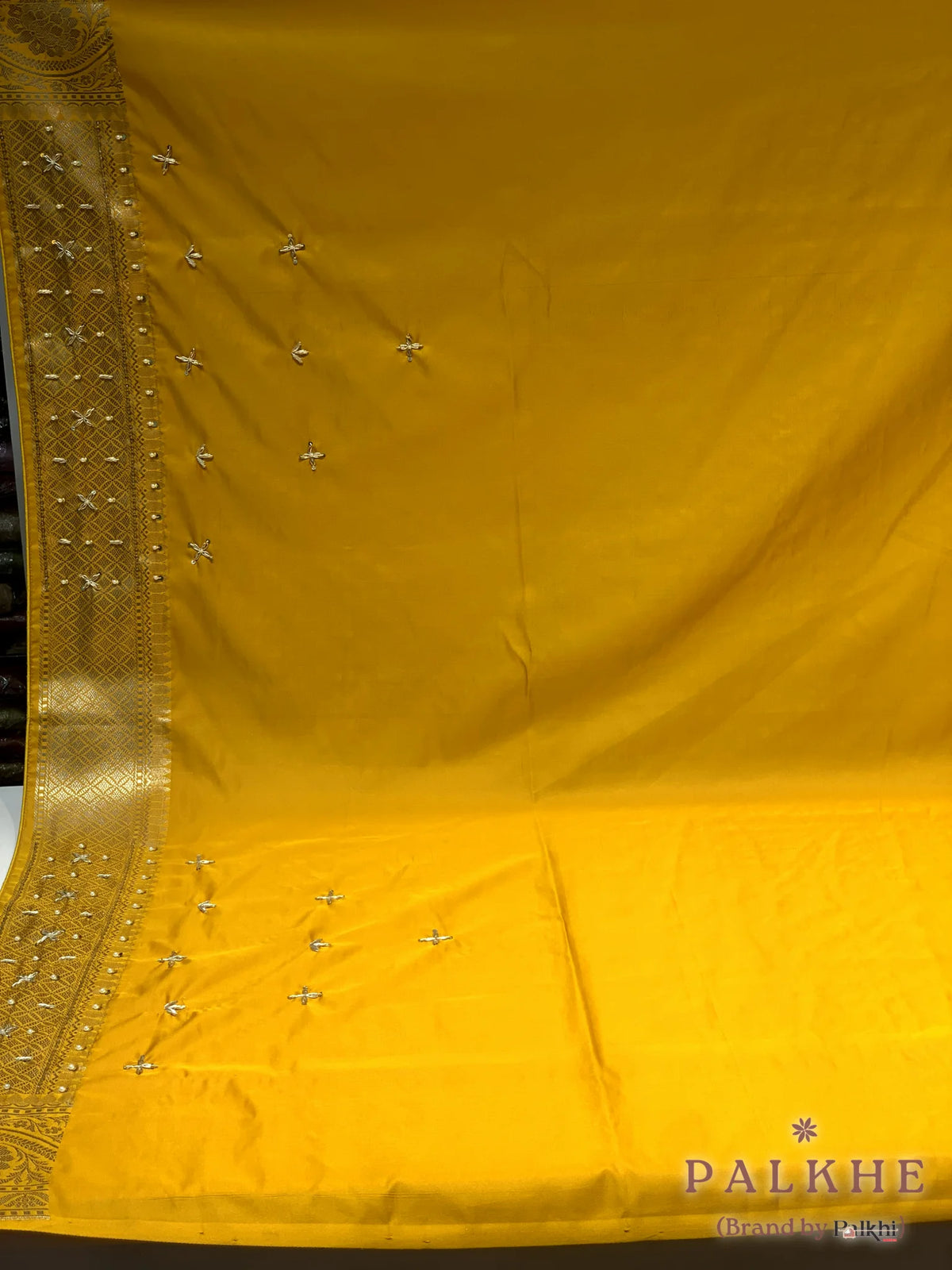 Yellow Floral Jaal Banarasi x Hand Embroidery