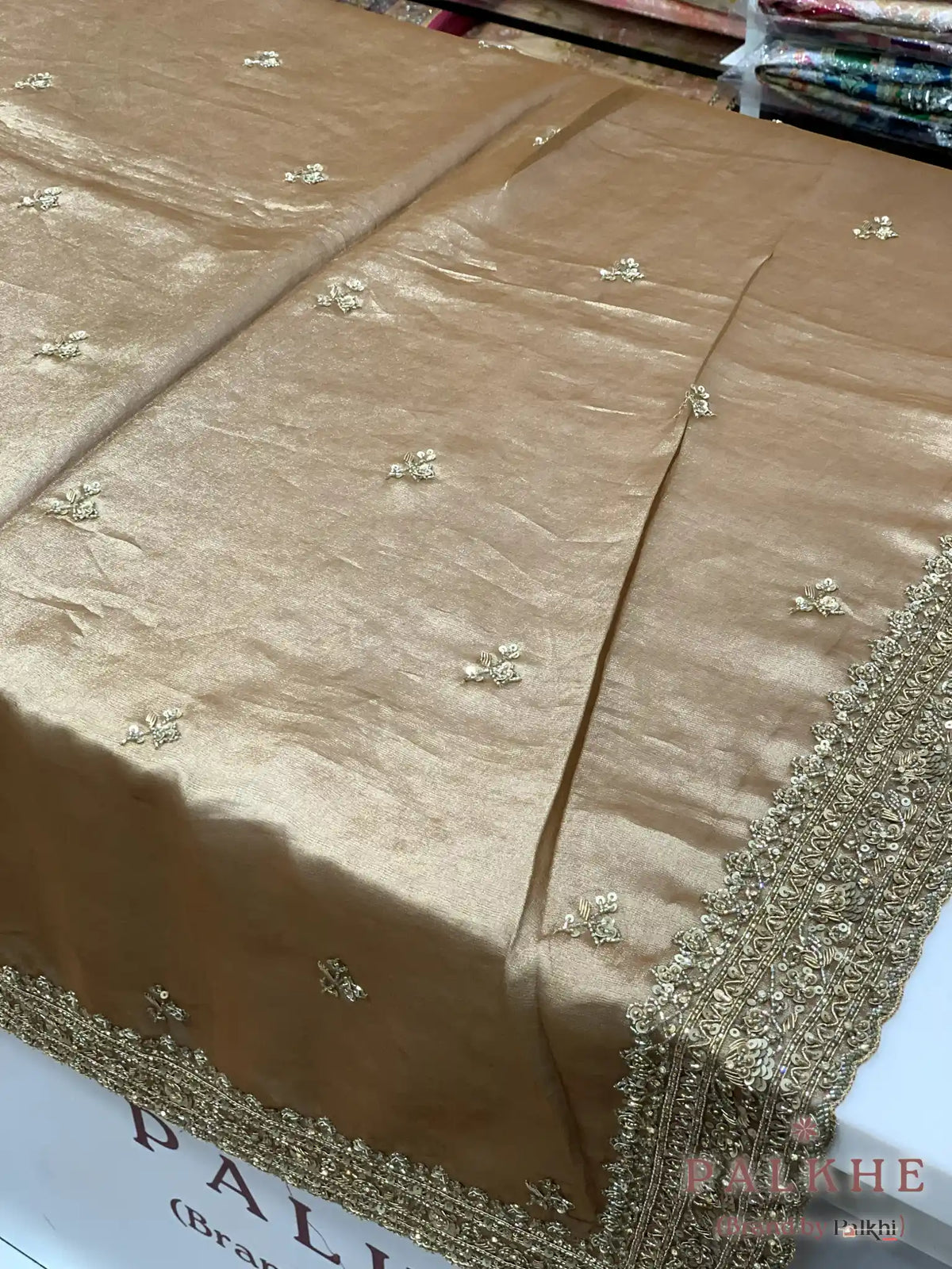 Champagne-Gold Buttis Tissue x Hand Embroidery (CM25)