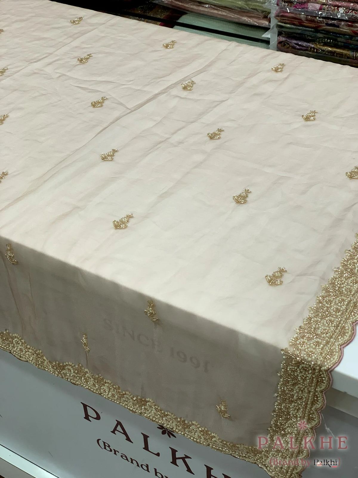 Beige Buttis Tissue x Hand Embroidery (CR94)