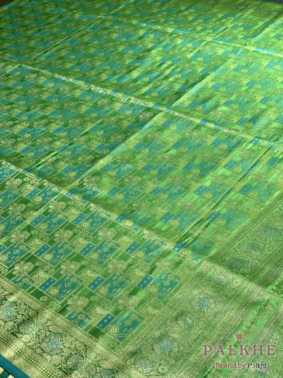 Green Banarasi Geometric in Semi Brocade Silk (CT74)