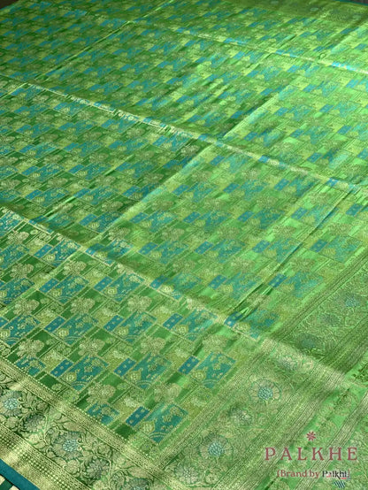 Green Banarasi Geometric in Semi Brocade Silk (CT74)