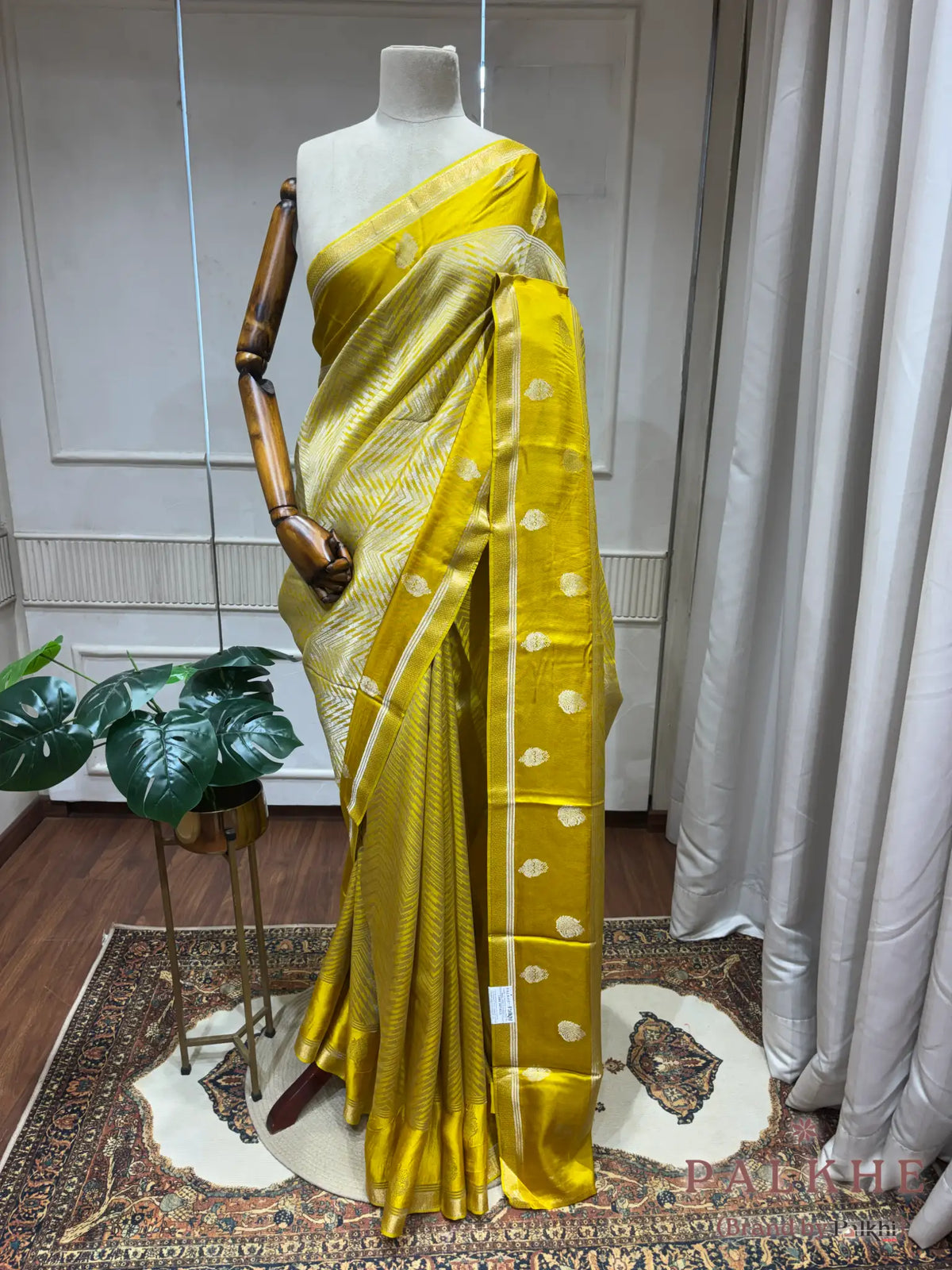 Yellow Fancy Chevron in Semi Munga Silk Brocade (BP05)