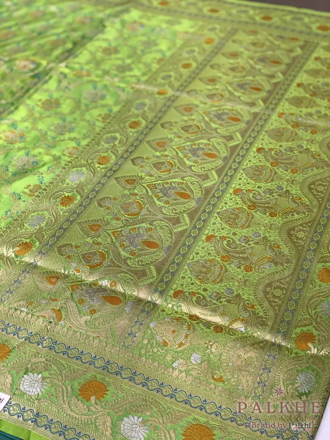 Green Banarasi Floral Jaal in Pure Silk