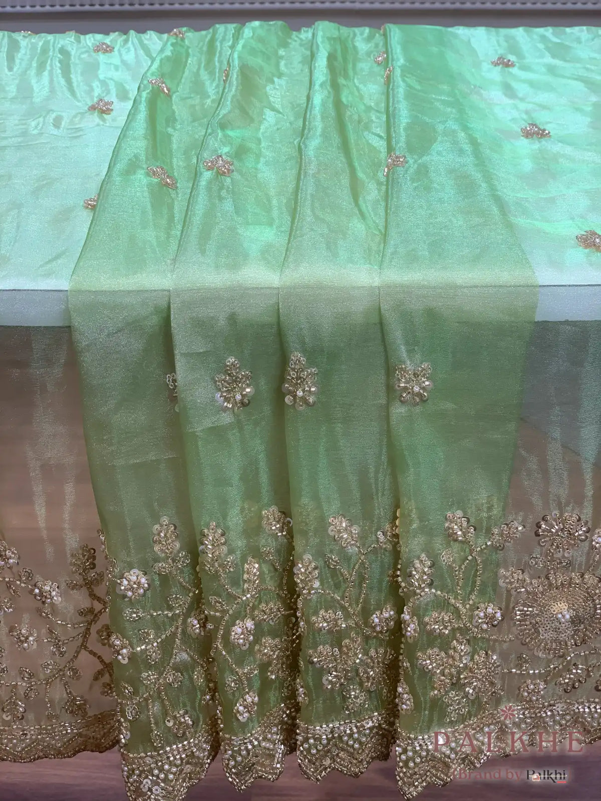 Pastel Green Buttis Tissue x Hand Embroidery (CG01)