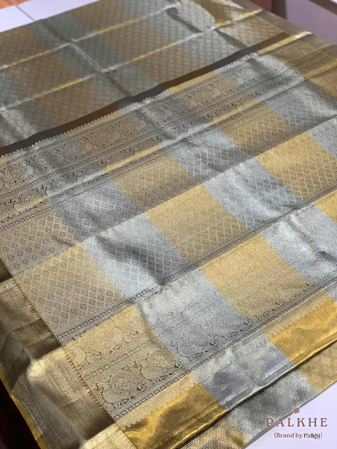 Gold & Silver Kanjivaram Geometric in Pure Silk (CF23)