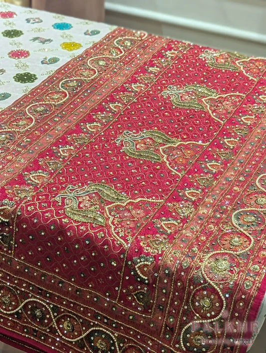 Beige Pashmina Silk x Hand Embroidery