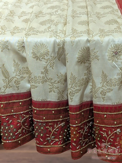 Cream Floral Jaal Semi Silk Banarasi x Hand Embroidery