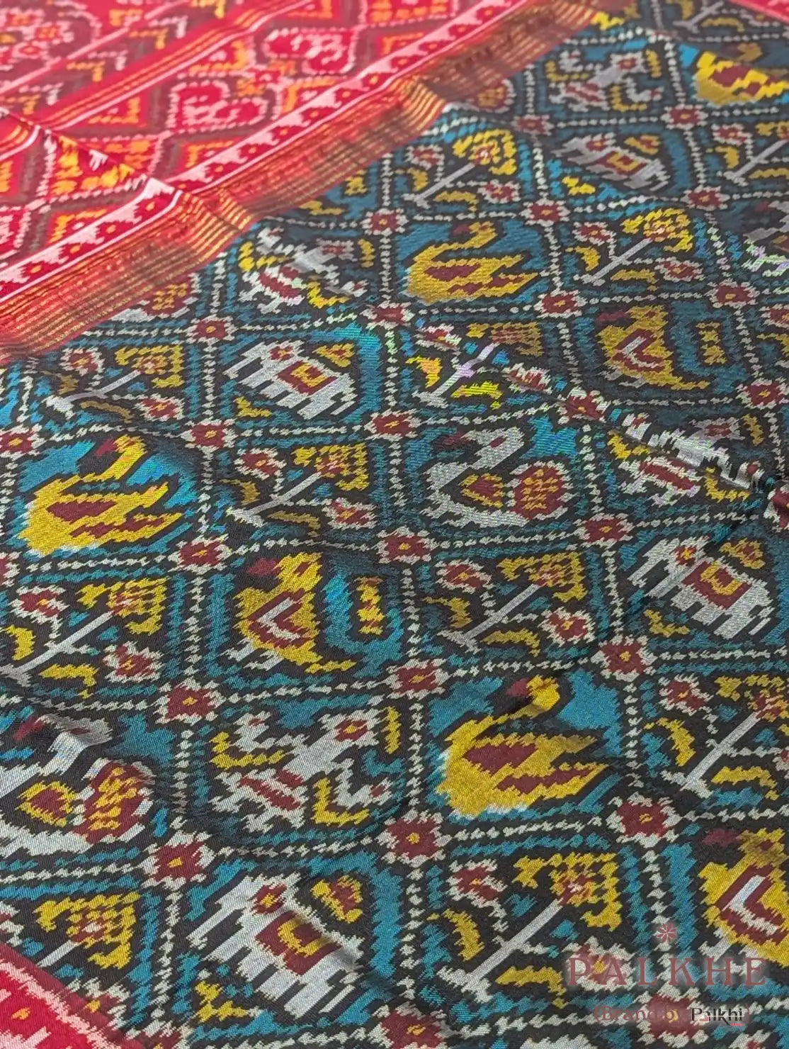 Green Patola Traditional Figures in Pure Silk
