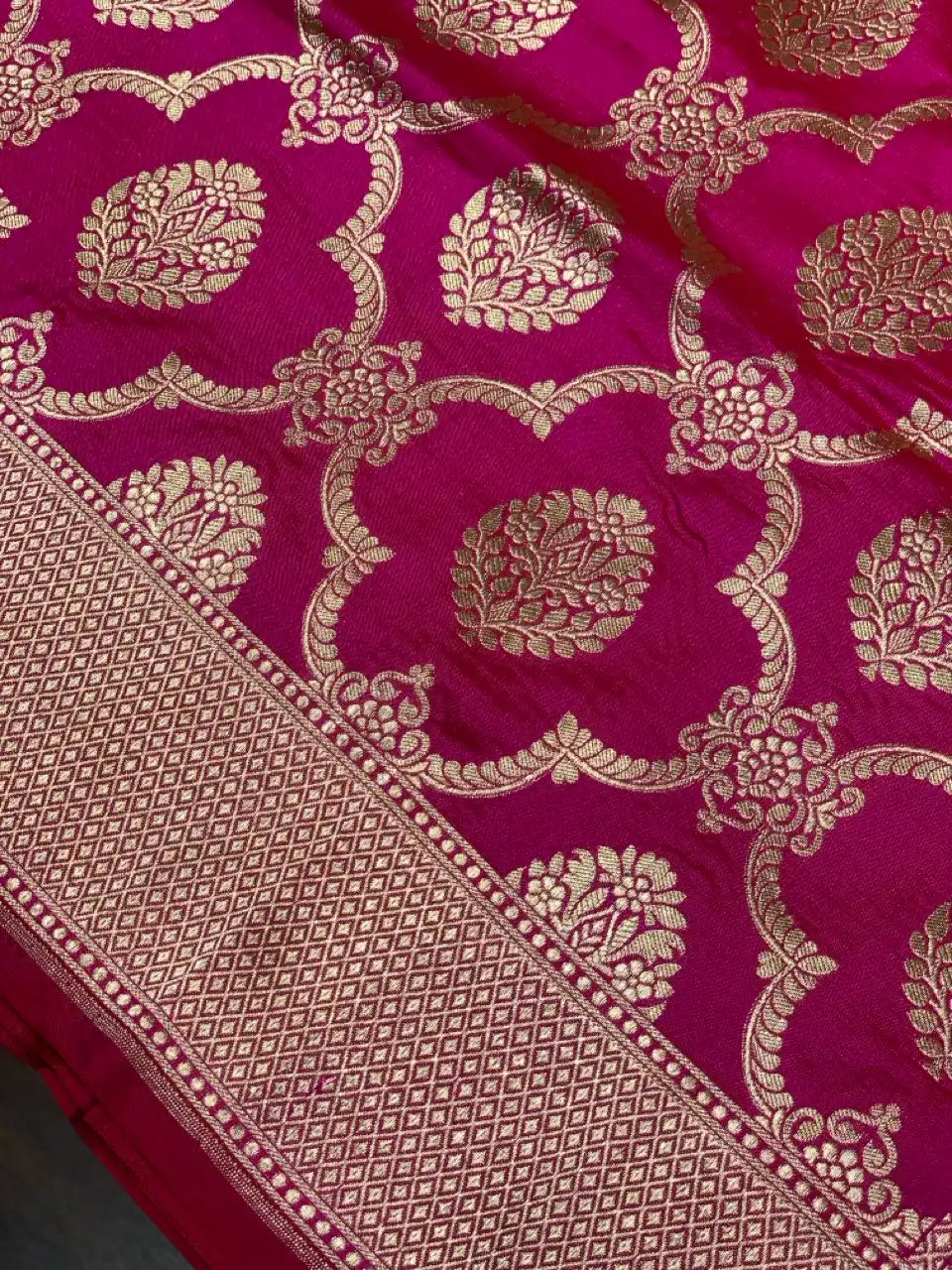 Rani Pink Banarasi Floral Buttas in Pure Katan Silk