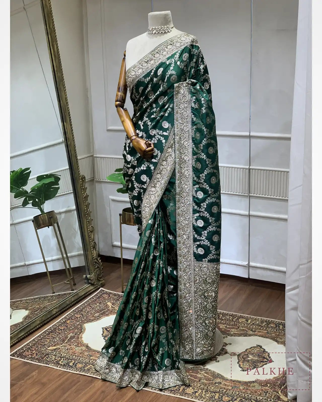 Bottle Green Floral Jaal Semi Silk Banarasi x Hand Embroidery