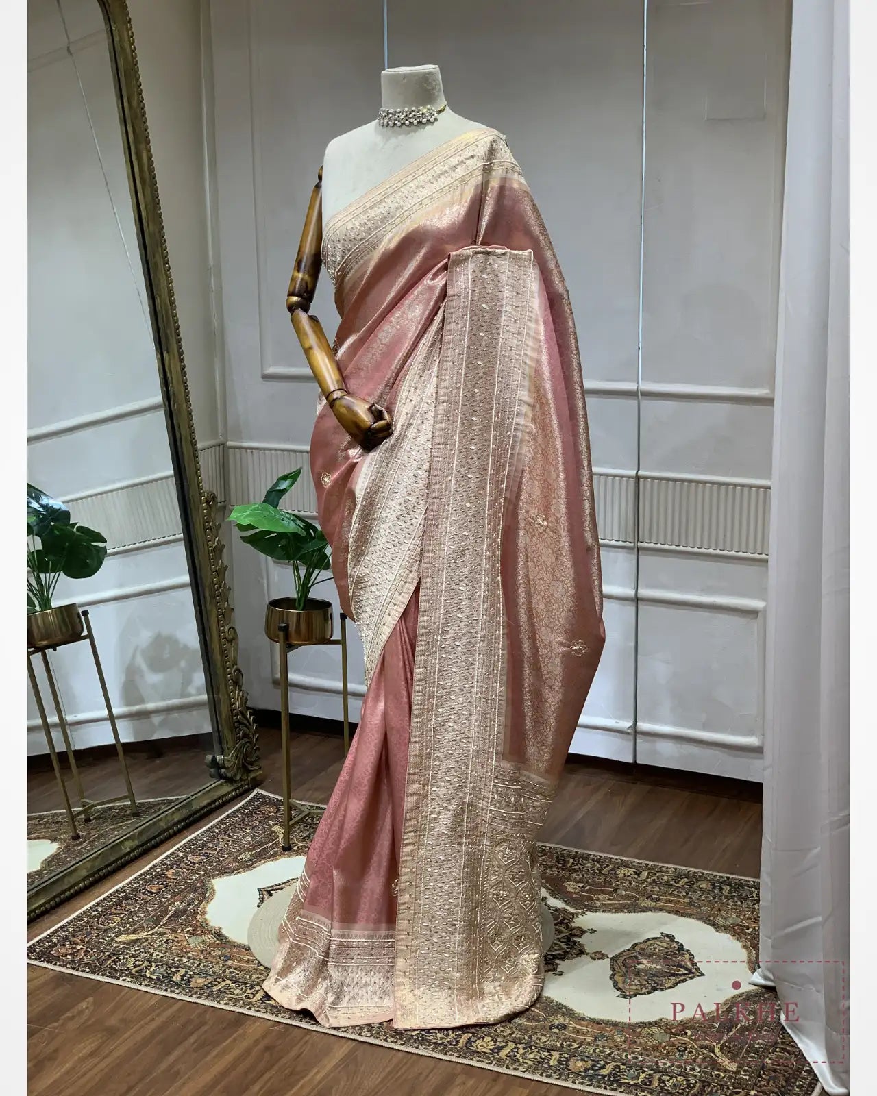 Onion Pink Semi Silk Kanjivaram x Hand Embroidery