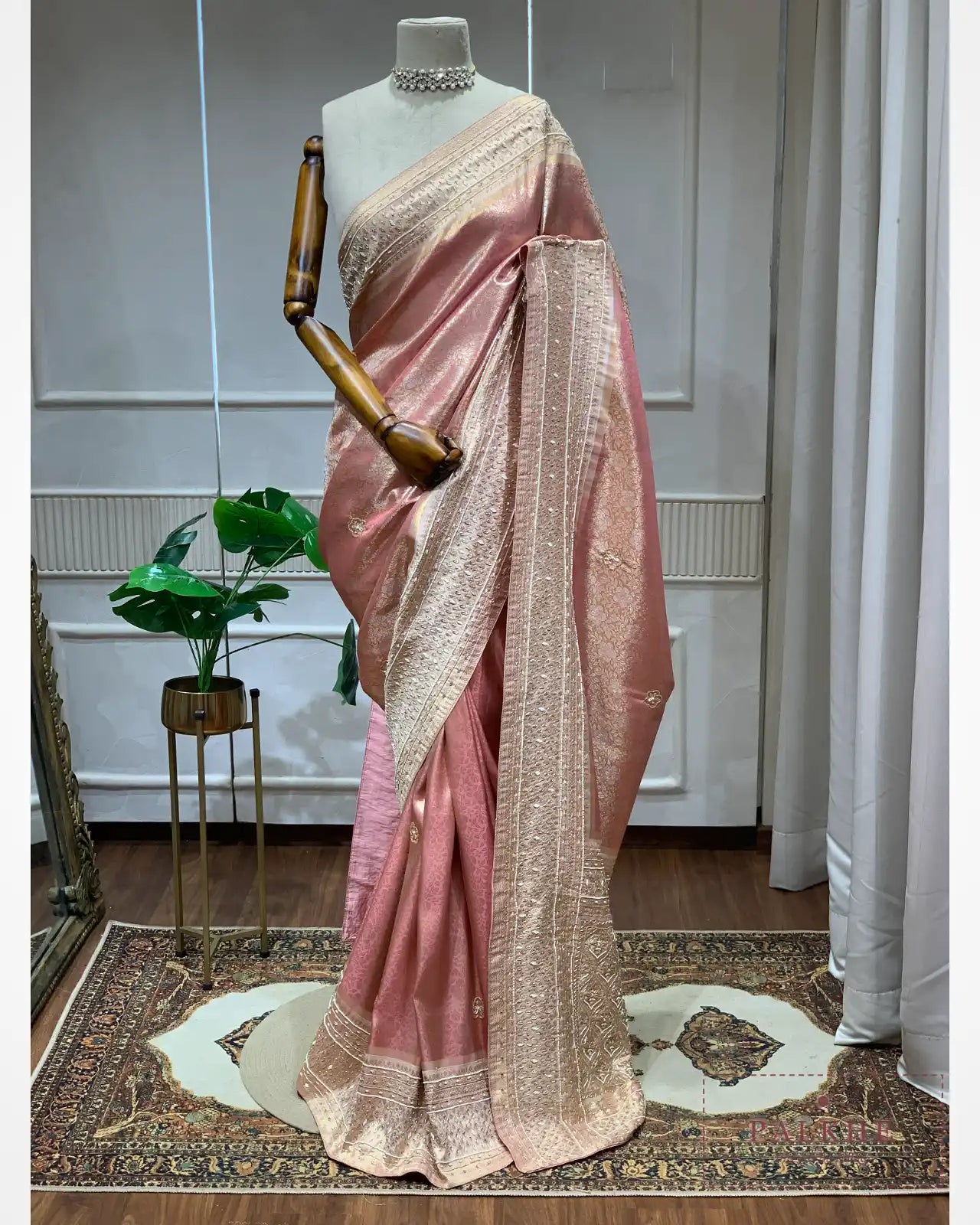 Onion Pink Semi Silk Kanjivaram x Hand Embroidery