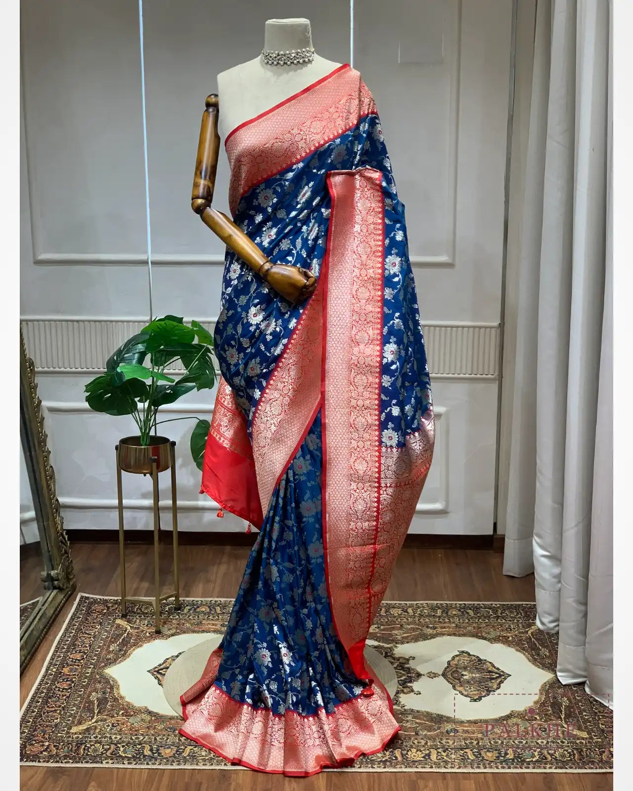 Royal Blue Banarasi Floral Jaal in Pure Silk