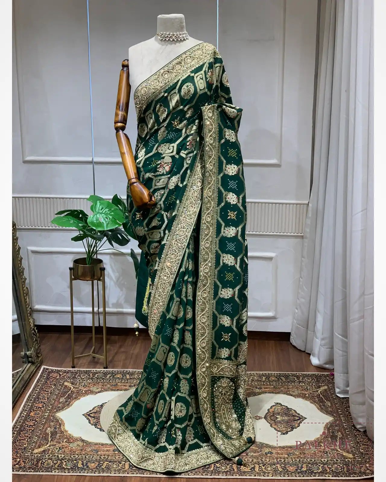 Bottle Green Georgette Bandhej x Hand Embroidery
