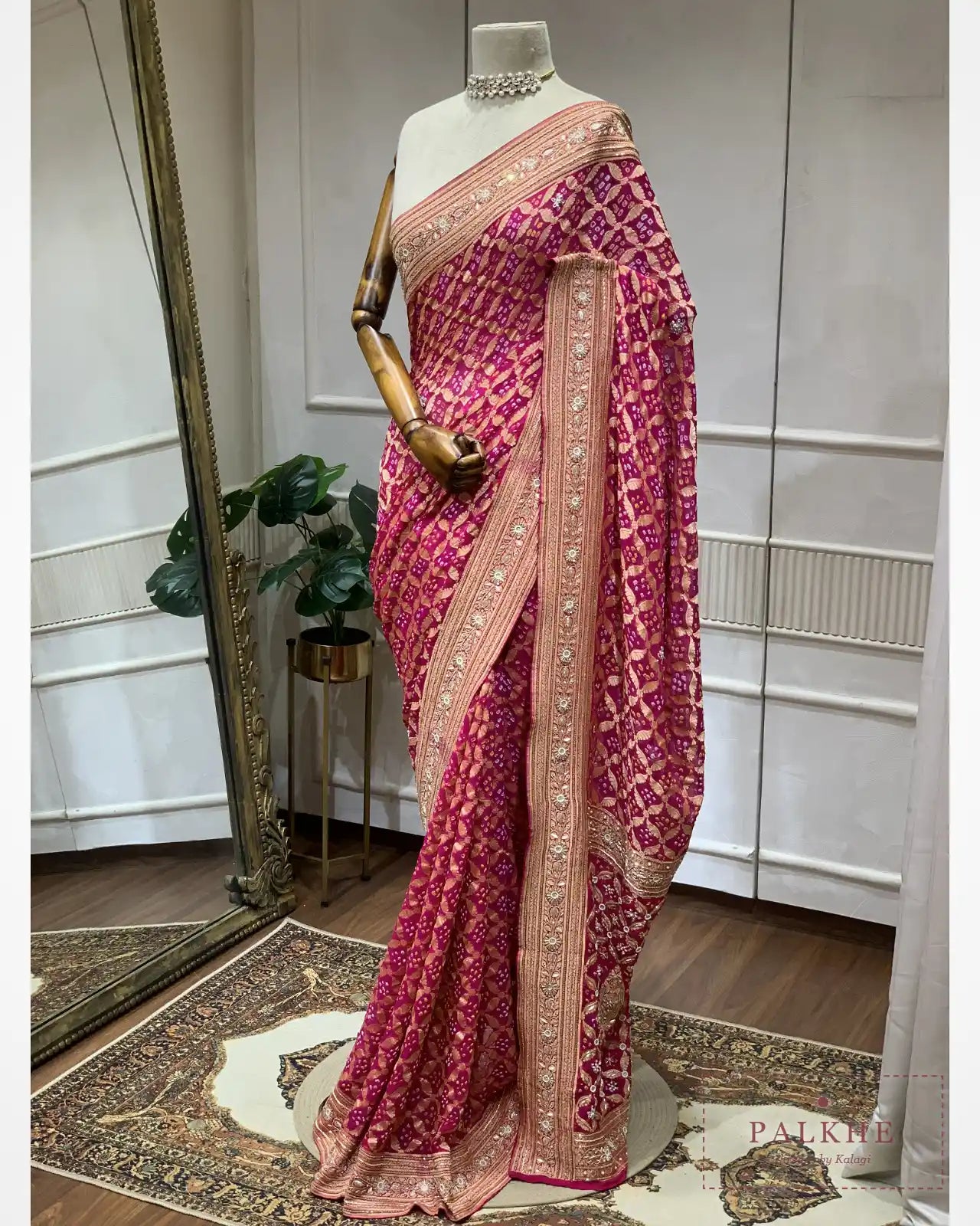 Pink Kaddi Georgette Bandhej x Hand Embroidery