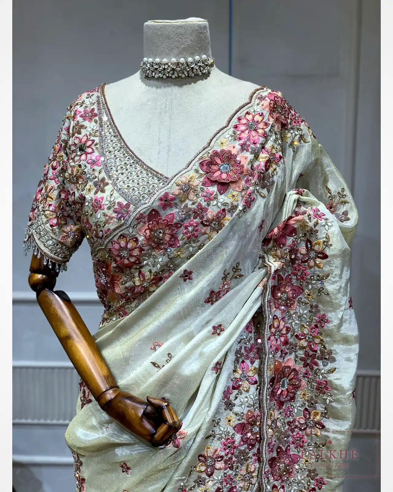Cream Floral Buttis Crepe Silk Fancy x Hand Emboridery