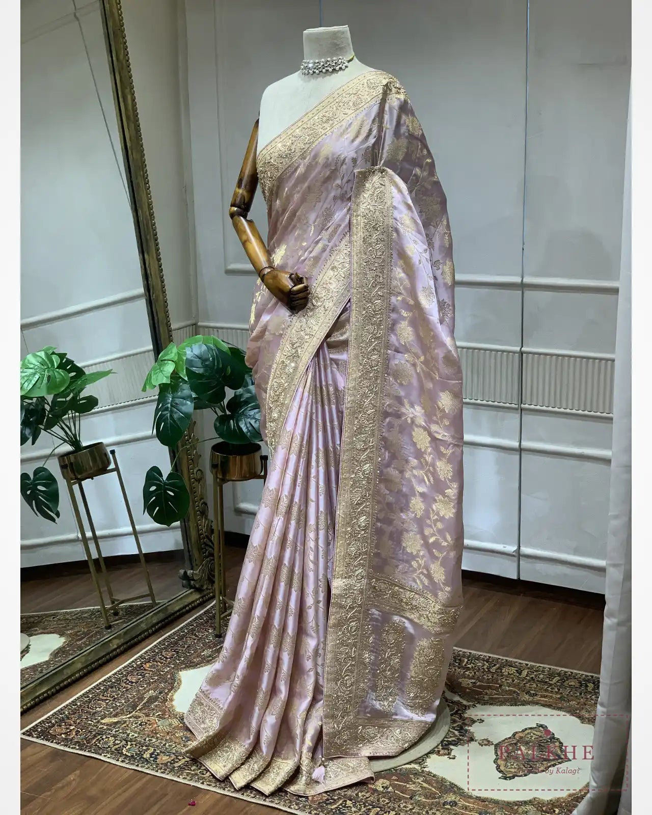 Lavender Floral Jaal Silk Banarasi x Hand Embroidery